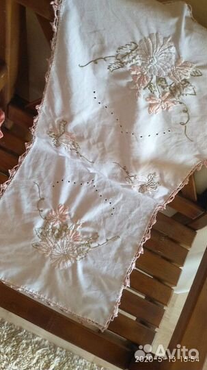 Винтаж. Салфетка с вышивкой