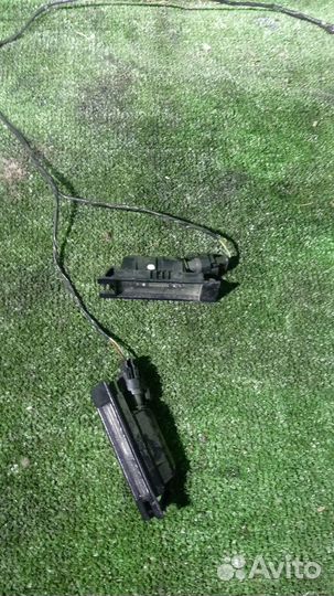 Подсветка номера Opel Astra