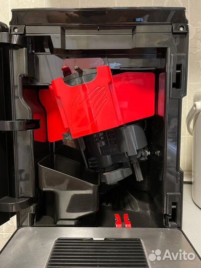 Кофемашина Bosch VeroCup 100 TIS30129RW