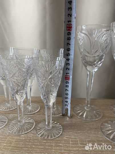 Бокалы, фужеры, рюмки
