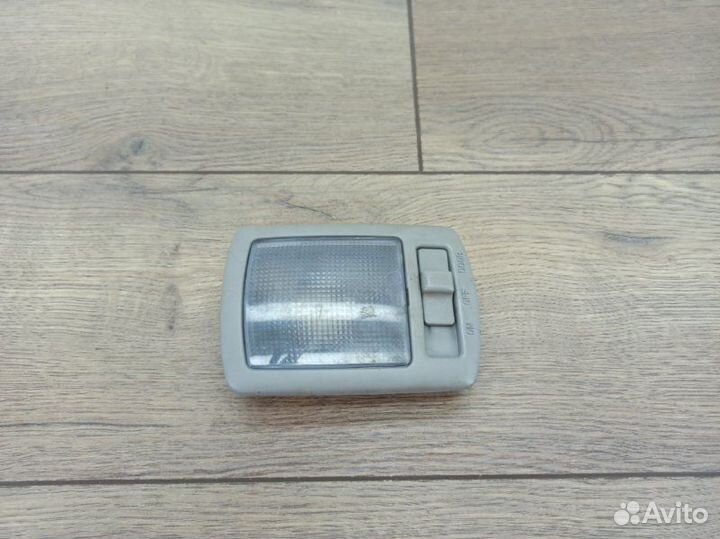 Плафон подсветки салона Kia Cerato 1 седан G4FC