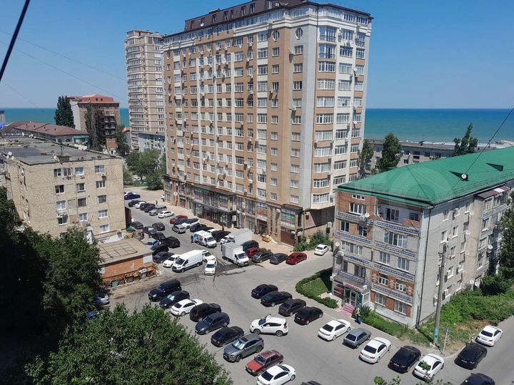 3-к. квартира, 90 м², 9/10 эт.