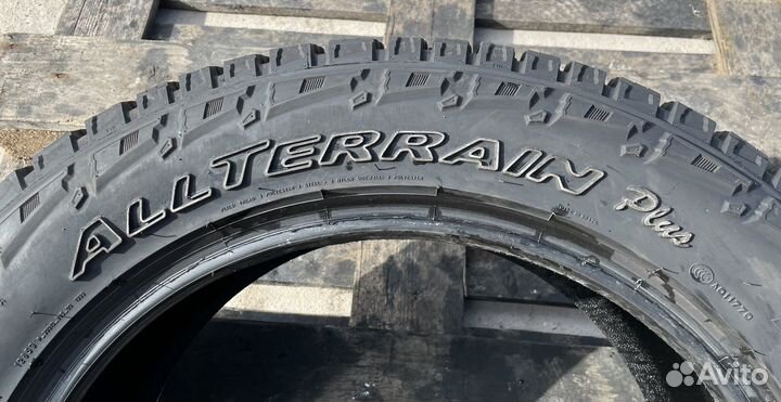 Pirelli Scorpion All Terrain Plus 275/55 R20