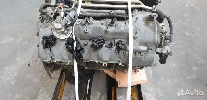 Двигатель 1UR FSE