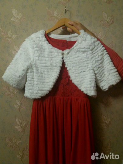Платье для девочки на 9-10 лет
