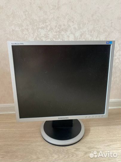 Монитор Samsung