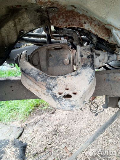 Рычаг верхний правый Hyundai Starex