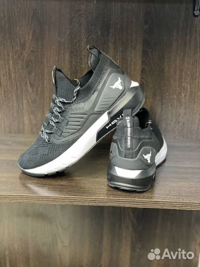 Кроссовки Under Armour Hovr Bull