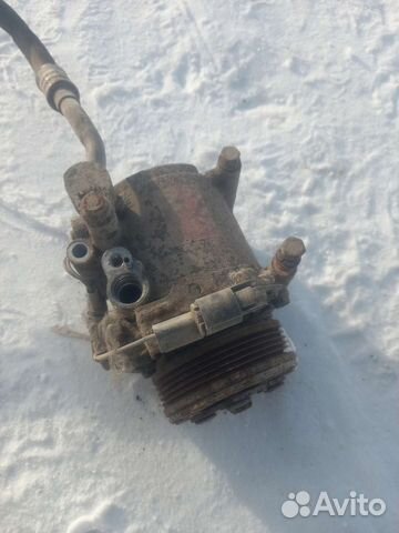 Компрессор кондиционера Mitsubishi Carisma