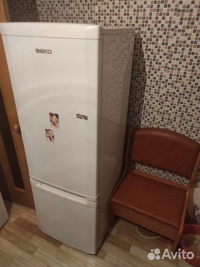 Холодильник beko, на запчасти, можно починить