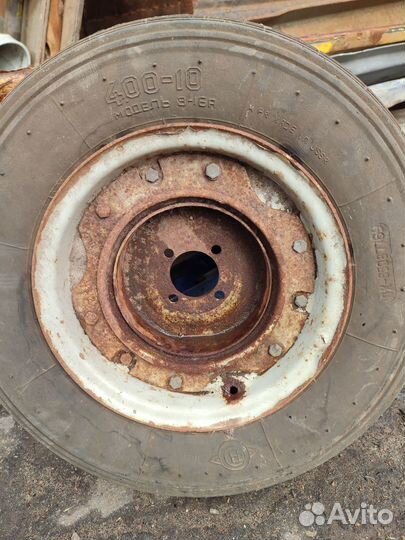 Колесо от мотороллера Вятка