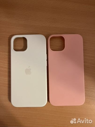 Чехлы на iPhone 13