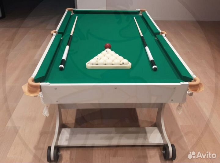 Бильярдный стол