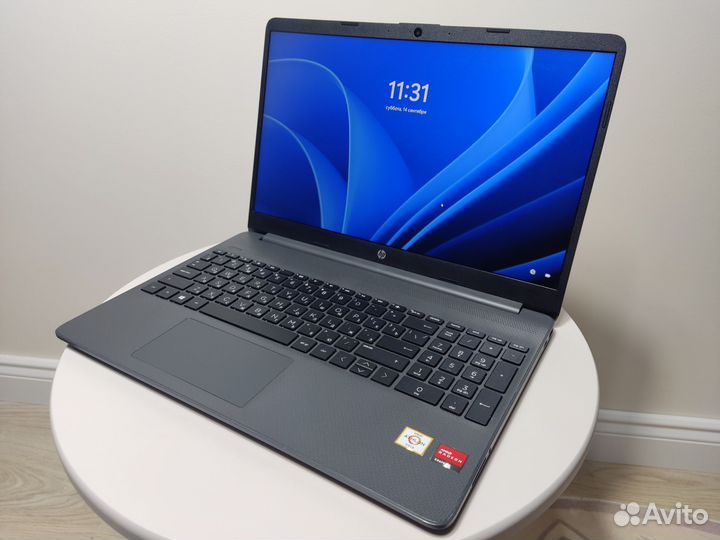 Шикарный 2022 IPS FullHD, Gold, 16/256Gb, Vega 2Gb