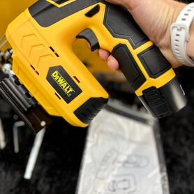 Лобзик Dewalt аккумуляторный 12В, 2200 об/мин