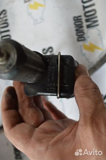 Цилиндр пневматический остановки двигателя