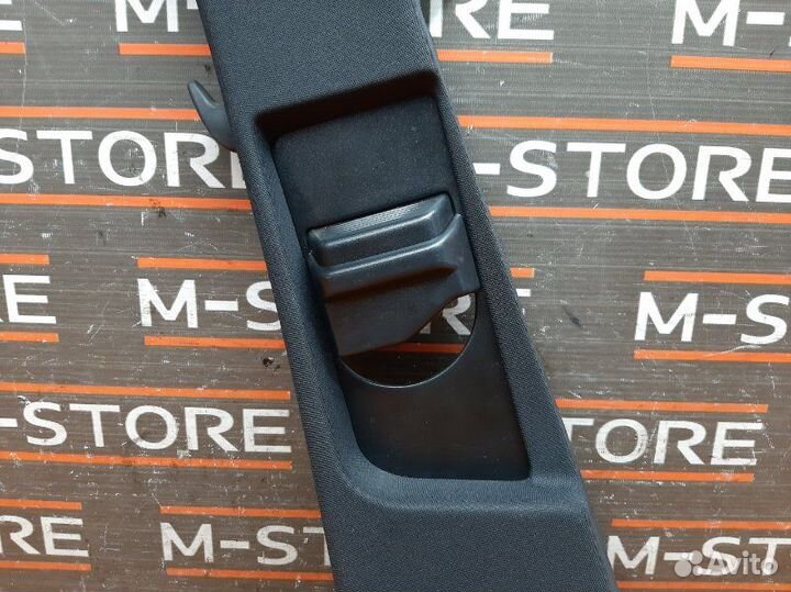 Обшивка стойки левая Mercedes-Benz E-Class W212