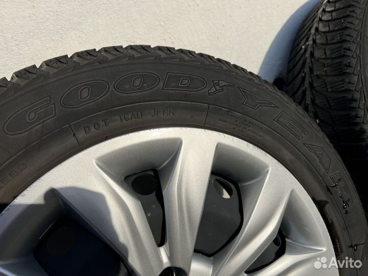 Комплект колес r15 Hyundai Solaris