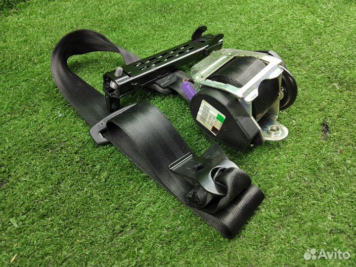 Ремень безопасности передний правый Audi S3 8P A3