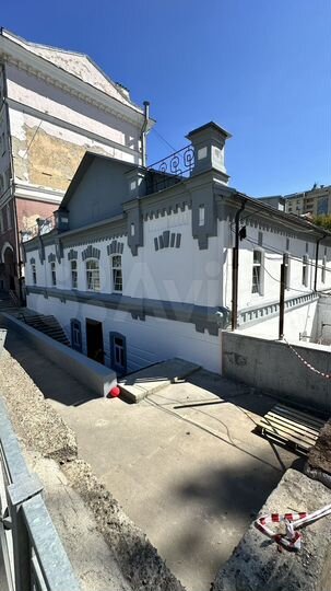 Здание, 731 м²