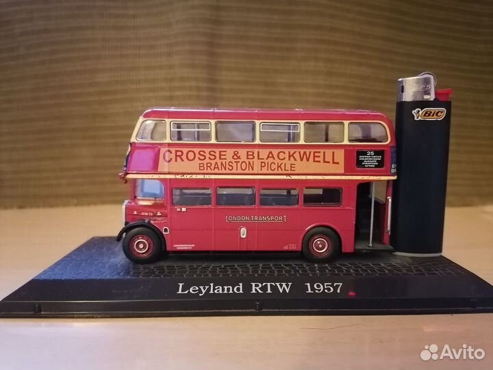 Коллекционная модель Двухэтажный автобус