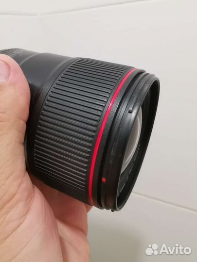 Объектив Canon EF 35mm f/1.4L II USM