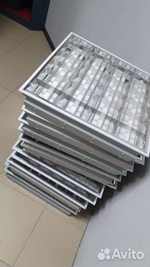 Светильник потолочный