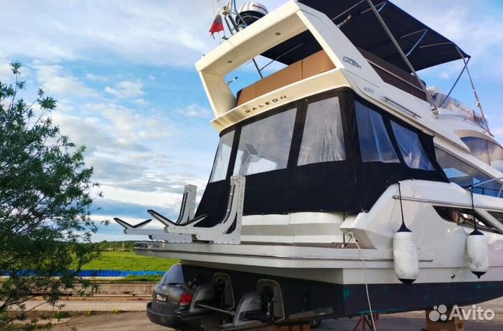 Подъемник гидроцикла на яхту/хаусбот/катер