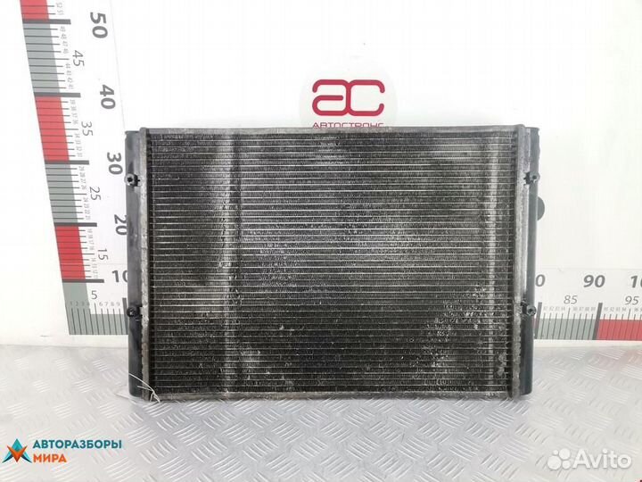 Радиатор (основной) Volkswagen Polo 3 2000