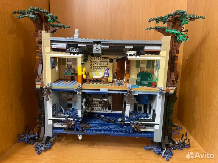 Lego stranger things 75810
