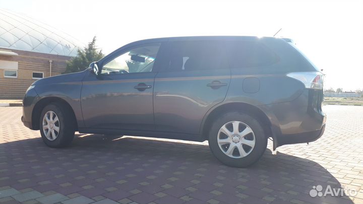 Mitsubishi Outlander 2.0 CVT, 2014, 180 000 км