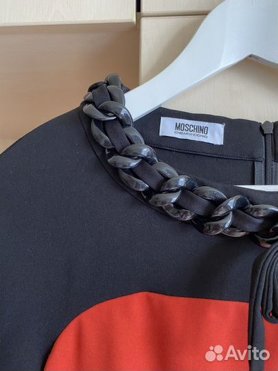 Платье Moschino