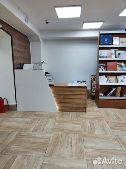 Стойка ресепшен для администратора Спейс