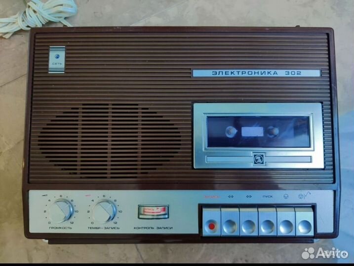 Кассетный магнитофона Электроника 302 +кассета б/у