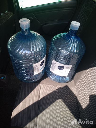 Канистра 10л с краником.Три