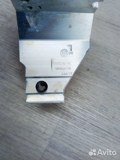 Кронштейн (крепление) BMW 5 G30/G31 (2016 - 2020)