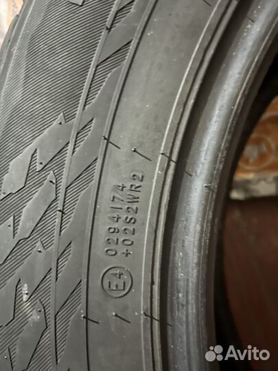 Nokian Tyres Hakkapeliitta 9 SUV 215/65 R17 103