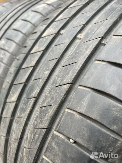 Goodyear EfficientGrip Performance 225/45 R18