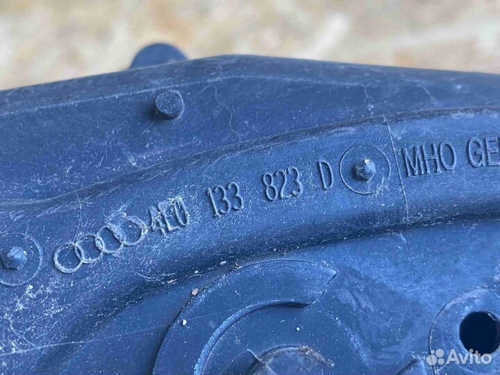 Корпус воздушного фильтра Audi D3 (2002—2005) 4E0