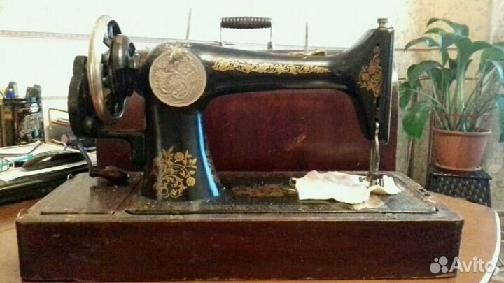 Швейная машинка 