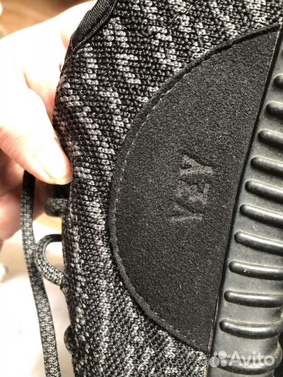 Кроссовки изи adidas 42