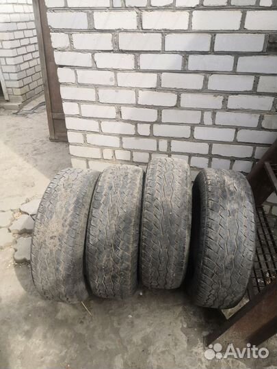 Toyo Open Country A/T 235/65 R17