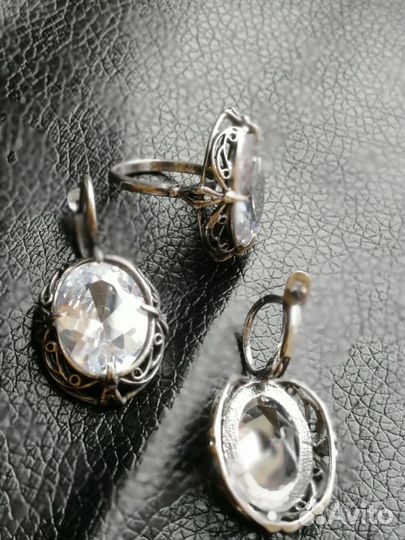 Серебряное кольцо и серьги с горным хрусталем