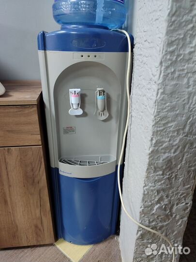 Кулер для воды бу