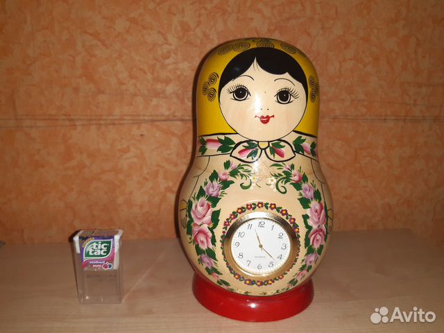 Матрешка с часами