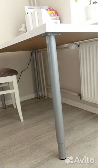 Стол IKEA Lagkapten
