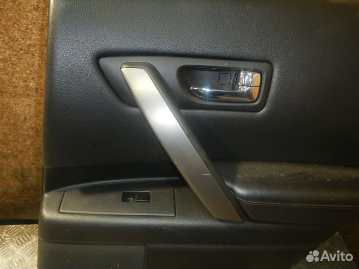Обшивка двери задней правой Infiniti FX35/FX45