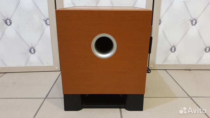 Сабвуфер Yamaha YST-SW030
