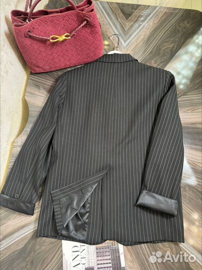 Пиджак и футболки m1u m1u