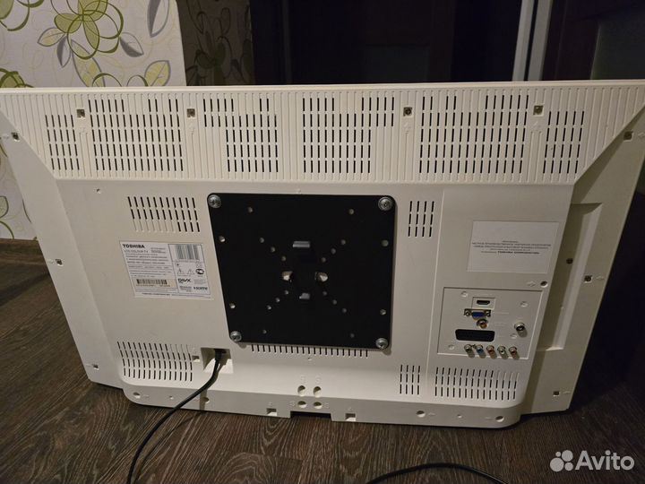 Телевизор LED 32